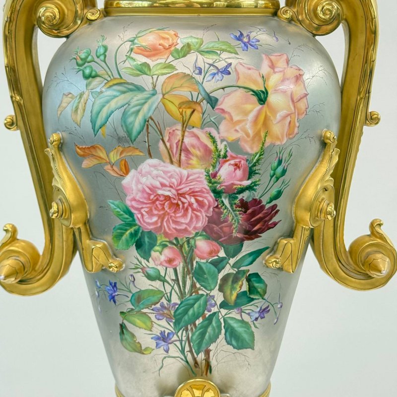 Очень редкая старинная ваза в стиле неоклассицизма 