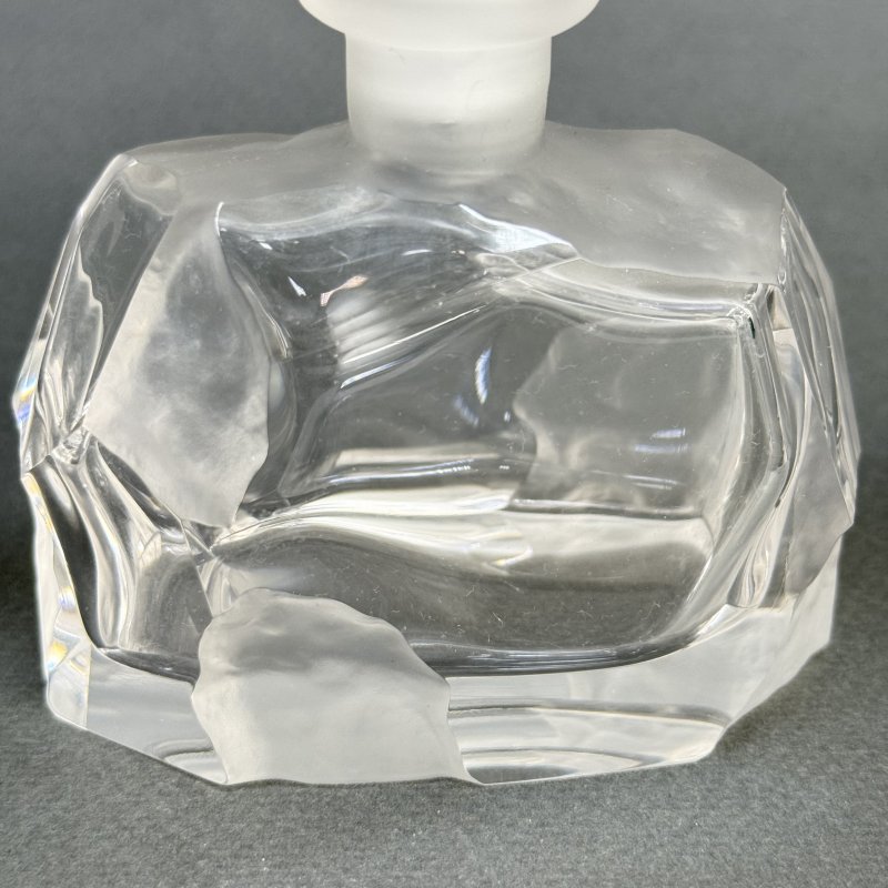 Флакон парфюмерный из стекла дизайн 1930г. Г. Хоффманн Чехия 21 в