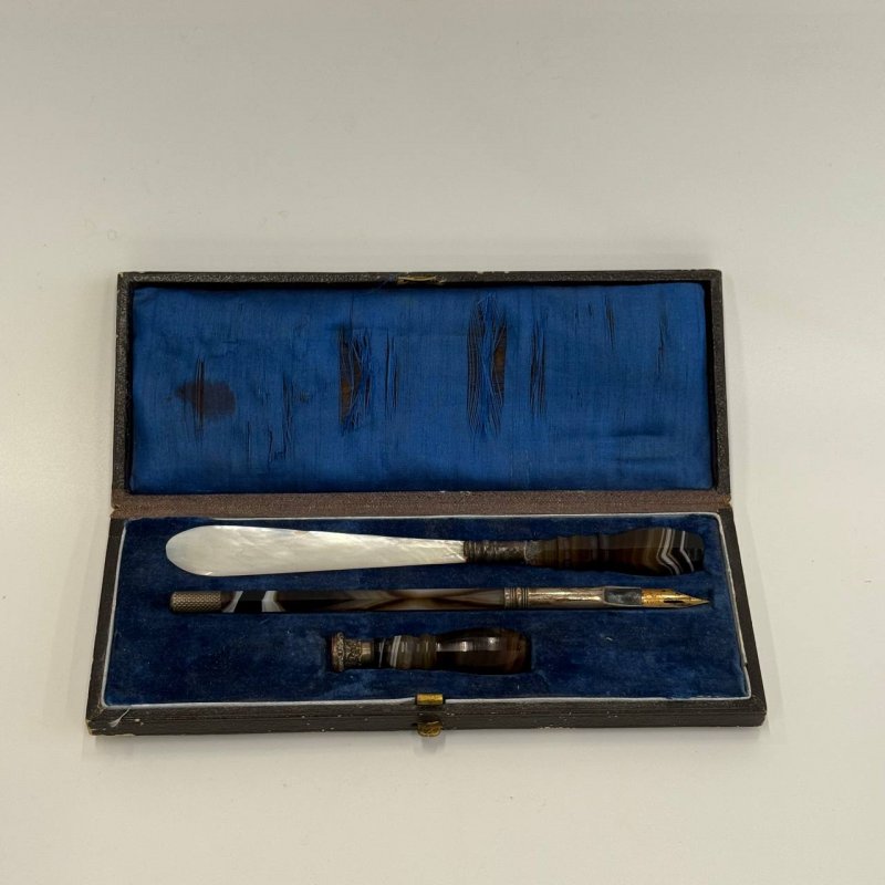 Набор чернильных приборов