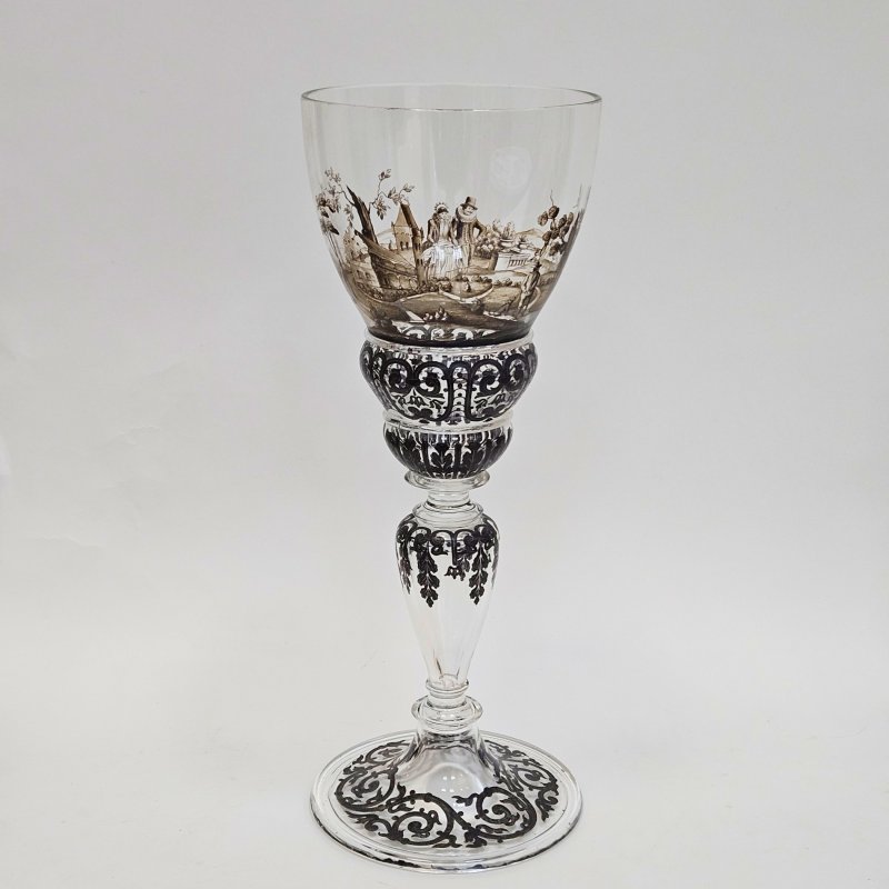 Большая чаша из черного эмалированного стекла в стиле Германа Шварца