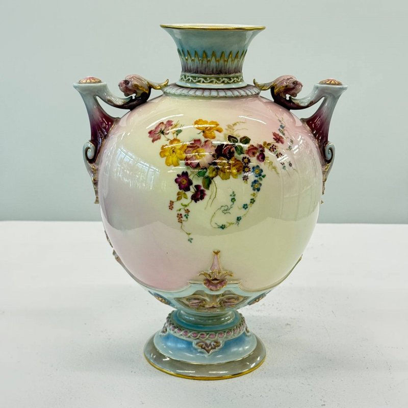 Фарфоровая ваза Royal Worcester (д)