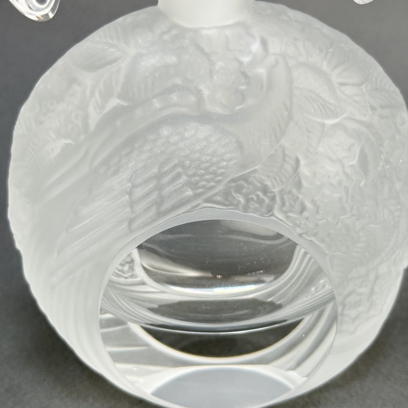 Коллекционный парфюмерный флакон в стиле Артдеко крышка-павлин дизайн 1930г. Г. Хоффманн Чехия 21 в