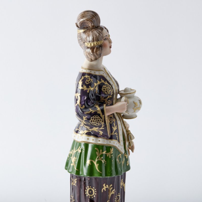 Музейный предмет! Скульптурный штоф Китаянка с чайником