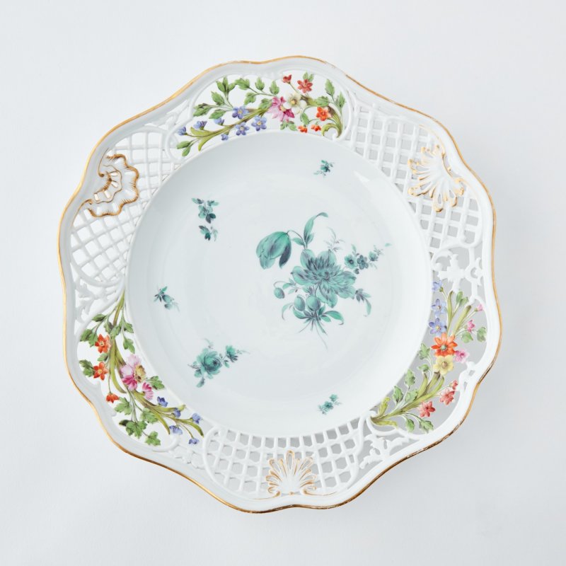 Старинная тарелка для королевского двора 