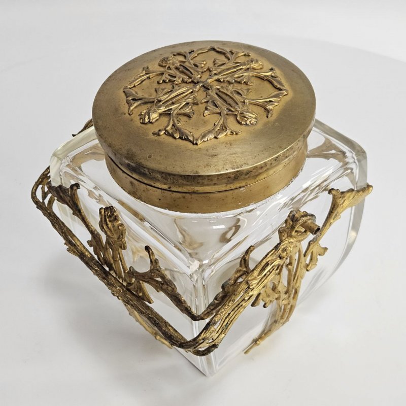 Бисквитница хрусталь бронза золочение в стиле Ар-нуво Франция конец 19 в