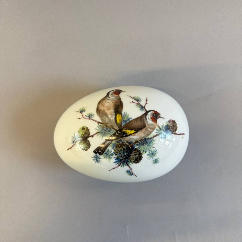 Шкатулка в форме яйца